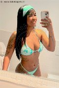 Parigi  Kessy 324 62 20 415 foto selfie 1